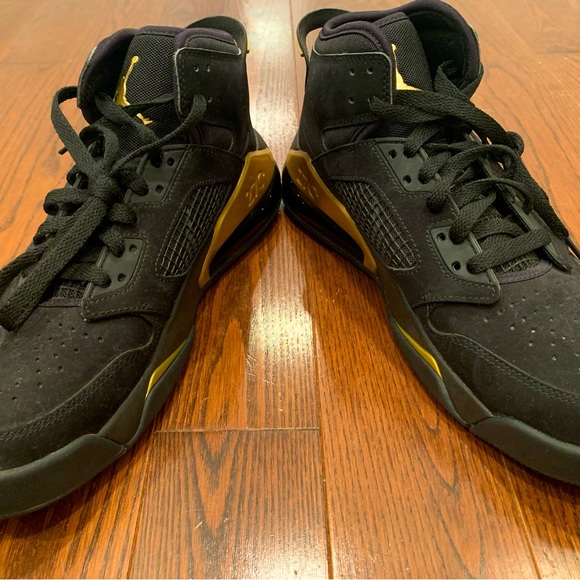 Air Jordan Limited Edition Mars